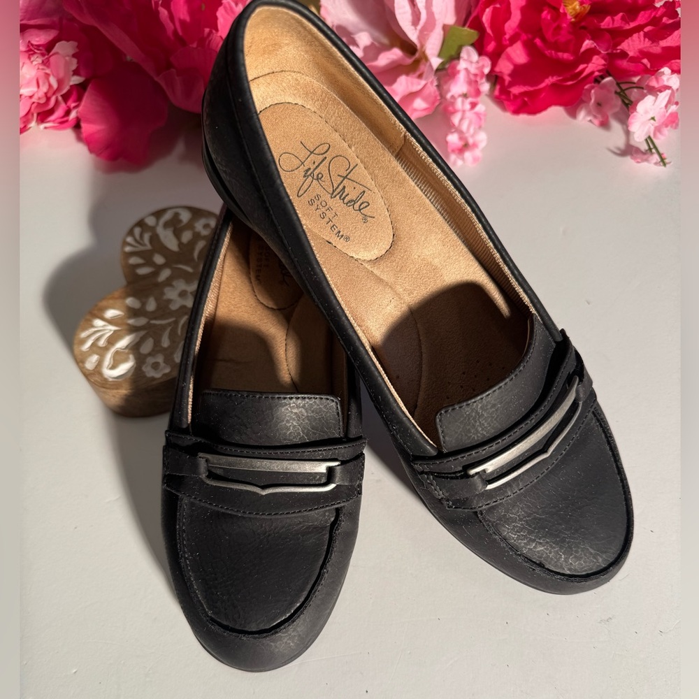 Life Stride Black Flats Sleek Design Timeless Style